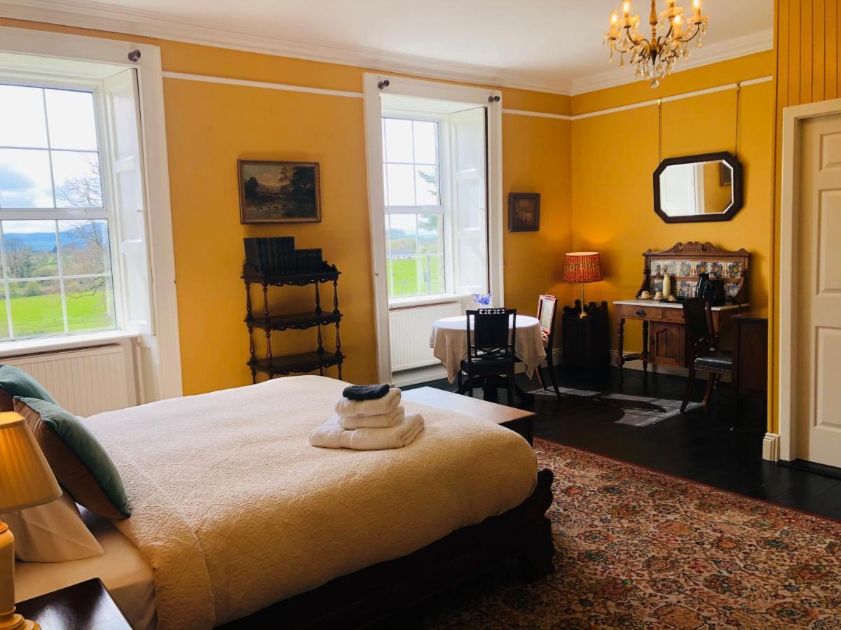 Bed and Breakfast Lissanisky House à Ballymackey Extérieur photo